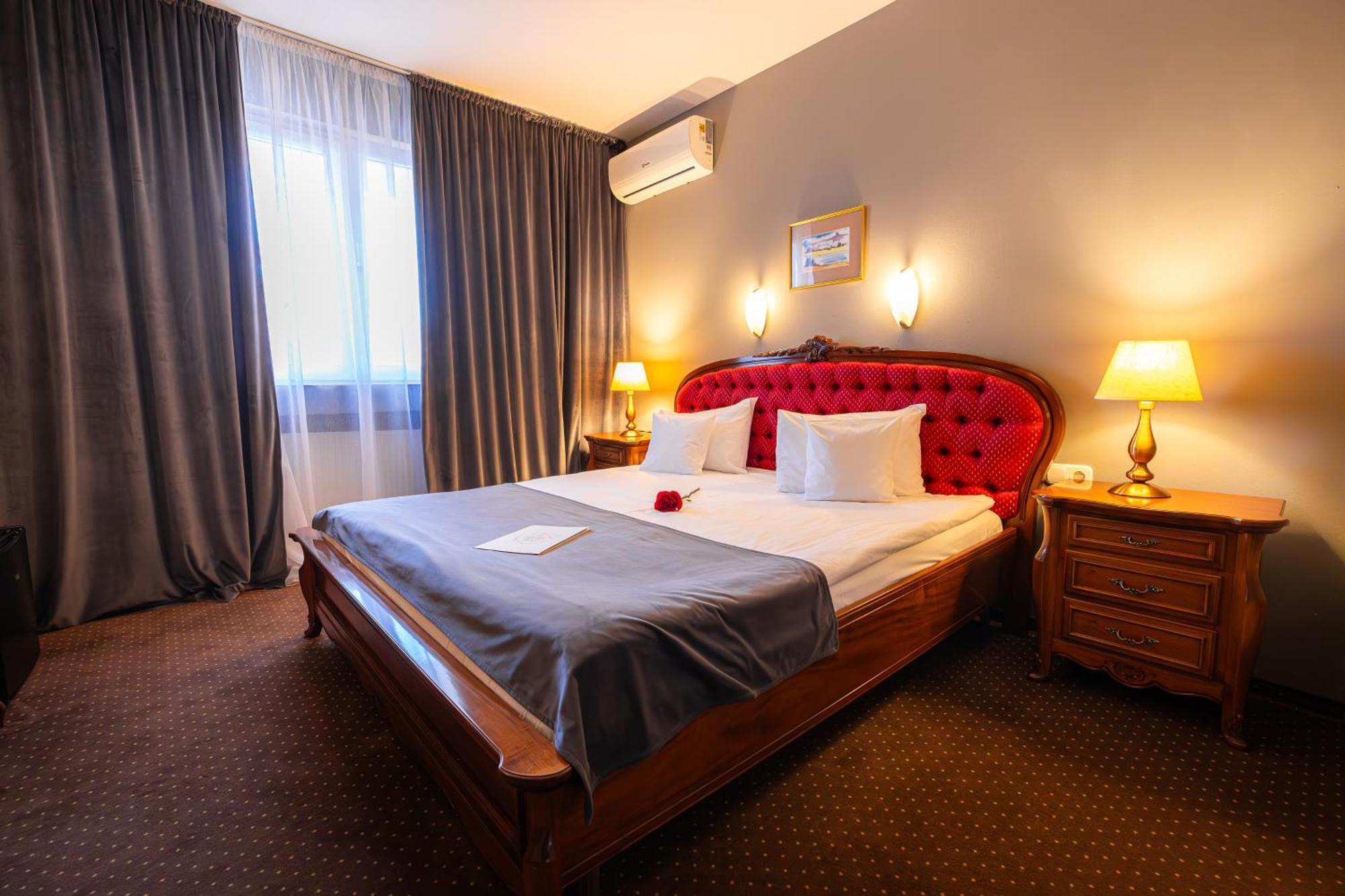 Hotel Brilliant Meses Zalau Exterior photo
